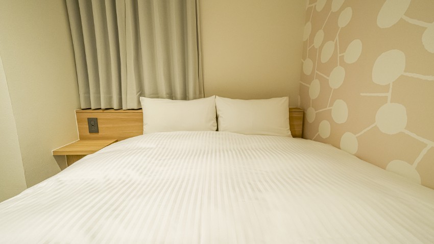 2階セミダブルルーム02